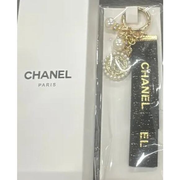 Chanel Boxed Key Chain - New - Authentic- Black - Picture 1 of 1